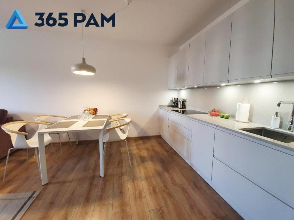 Apartament Z Basenem Polanki Park - 365Pam Kołobrzeg Exterior foto